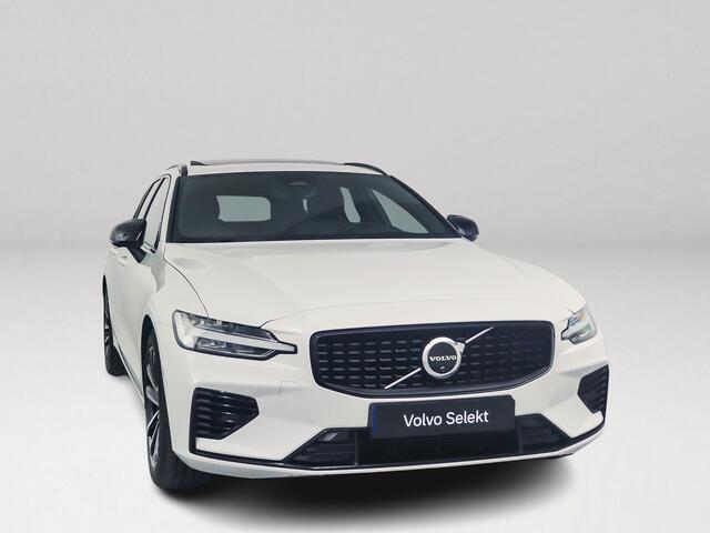 Volvo V60 T8 Plug-in hybrid AWD Plus Dark | Panoramadak | 360° camera | Head-up display | Harman Kardon | Stoel- en stuurverwarming | Trekhaak