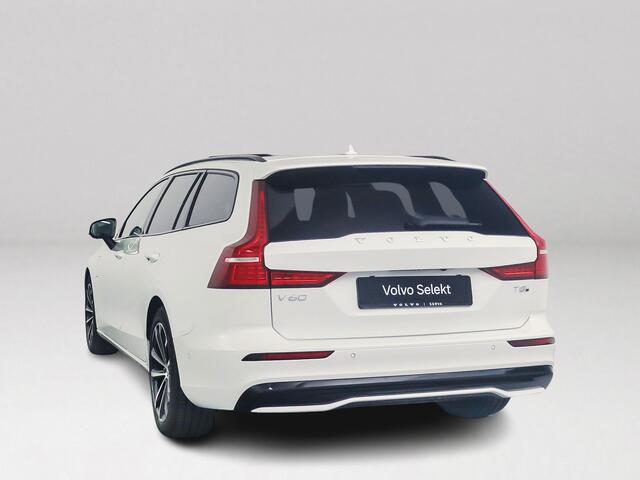 Volvo V60 T8 Plug-in hybrid AWD Plus Dark | Panoramadak | 360° camera | Head-up display | Harman Kardon | Stoel- en stuurverwarming | Trekhaak