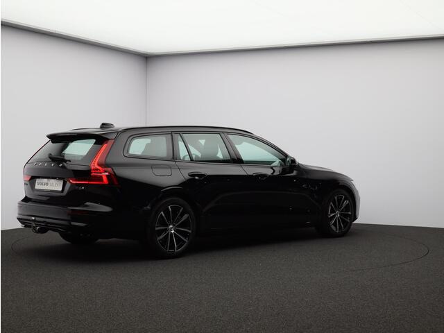 Volvo V60 T6 AWD Plug-in hybrid Plus Dark / Trekhaak / 360 Camera / Harman Kardon / Elektrische Stoelen / Stoel+Stuurverwarming / BLIS / Keyless / Adaptive Cruise /