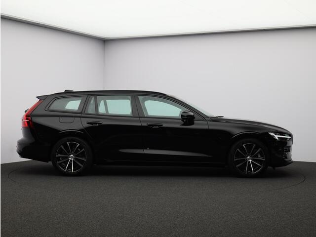 Volvo V60 T6 AWD Plug-in hybrid Plus Dark / Trekhaak / 360 Camera / Harman Kardon / Elektrische Stoelen / Stoel+Stuurverwarming / BLIS / Keyless / Adaptive Cruise /