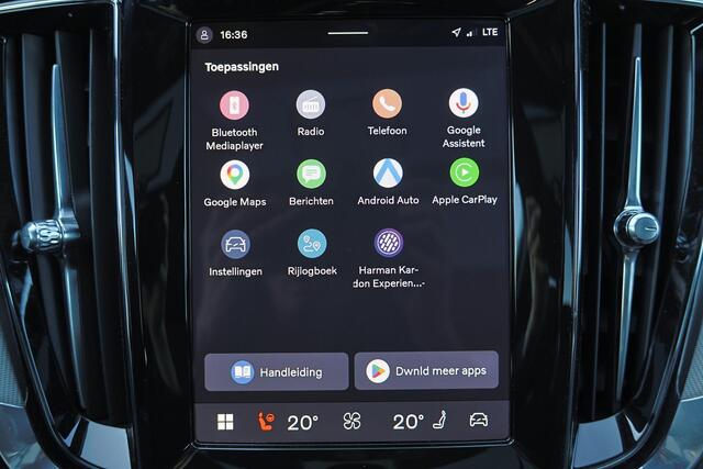 Volvo V60 T8 Recharge AWD Plus Dark - Panorama/schuifdak - IntelliSafe Assist & Surround - 360º Camera - Harman/Kardon audio - Verwarmde voorstoelen, stuur & achterbank - Parkeersensoren voor & achter - Elektr. bedienb. voorstoelen met geheugen - Head up display - Extra getint glas - Inklapbare trekhaak - 18' LMV