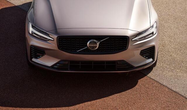 Volvo V60 T6 335PK AWD Plug-in Hybrid Plus Dark