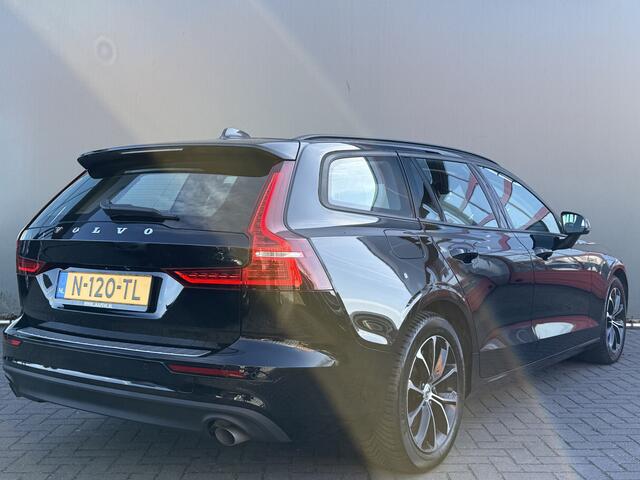 Volvo V60 BWJ 2022 2.0 B4 200 PK Momentum AUTOMAAT | TREKHAAK | STOEL + STUURVERW. | FULL LED | CAMERA | CRUISE | CARPLAY + ANDROID | NAVI | CLIMA | LMV | PDC