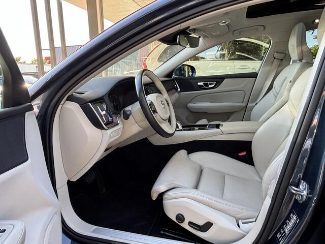 Volvo V60 T8 AWD Inscription Panorama HeadUp 360