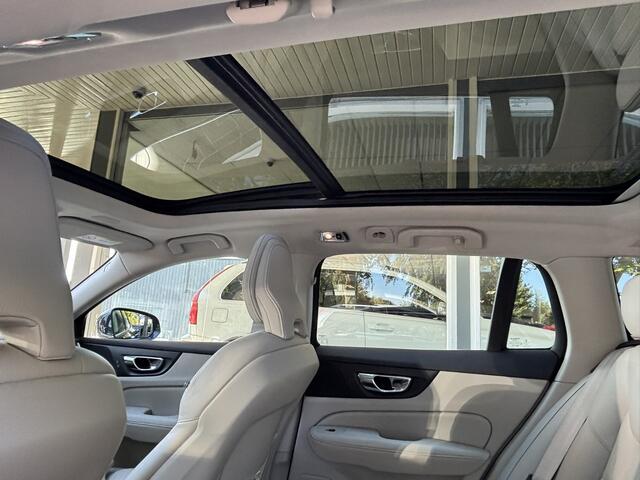 Volvo V60 T8 AWD Inscription Panorama HeadUp 360