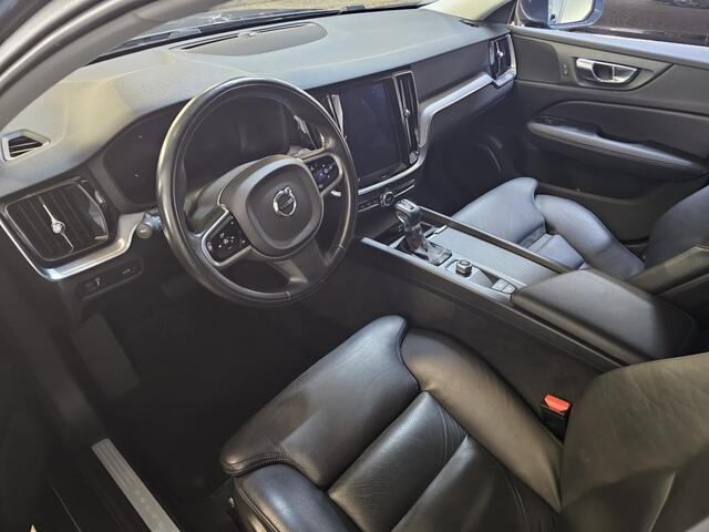 Volvo V60 2.0 T5 Momentum | Geen import | Comfort stoelen