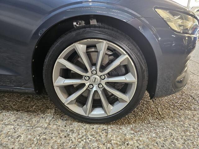 Volvo V60 2.0 T5 Momentum | Geen import | Comfort stoelen