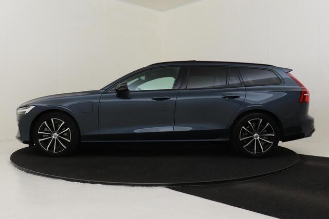 Volvo V60 T8 PLUG-IN HYBRID AWD PLUS DARK -PANO.DAK|HARMAN/KARDON|360°CAM|HEAD-UP DISP.|PRIVACY.GLAS|TREKHAAK|18"|SoH:100%