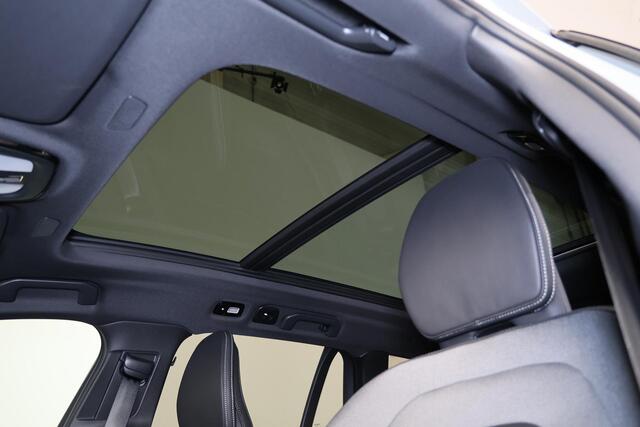 Volvo V60 T6 Recharge AWD Plus Dark - Panorama/schuifdak - IntelliSafe Assist & Surround - 360º Camera - Harman/Kardon audio - Verwarmde voorstoelen, stuur & achterbank - Parkeersensoren voor & achter - Elektr. bedienb. voorstoelen met geheugen - Head up display - Extra getint glas - 19' LMV