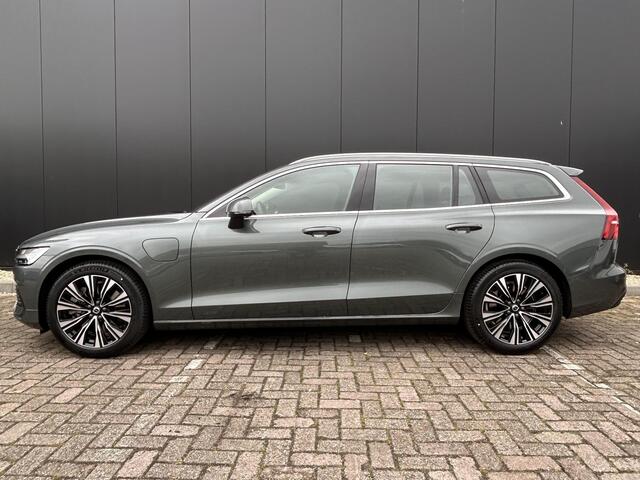 Volvo V60 T6 Plug-in hybrid AWD Plus Bright / Leder / Elekt. Verstelbare Stoelen / BLIS / Adaptive Cruise / Harman Kardon / Verwarmbare Stoelen + Stuurwiel /