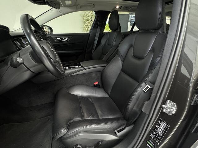 Volvo V60 2.0 T6 Recharge AWD Inscription | Navigatie | Camera | Panoramadak | Winterset | Stoelverwarming |