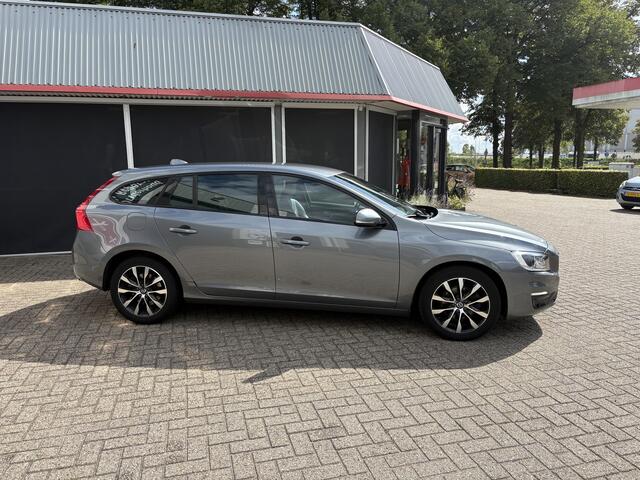 Volvo V60 2.0 T4 Polar+ Dynamic