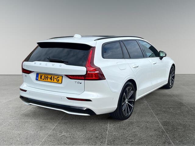 Volvo V60 2.0 T8 Plug-in hybrid AWD Plus Dark