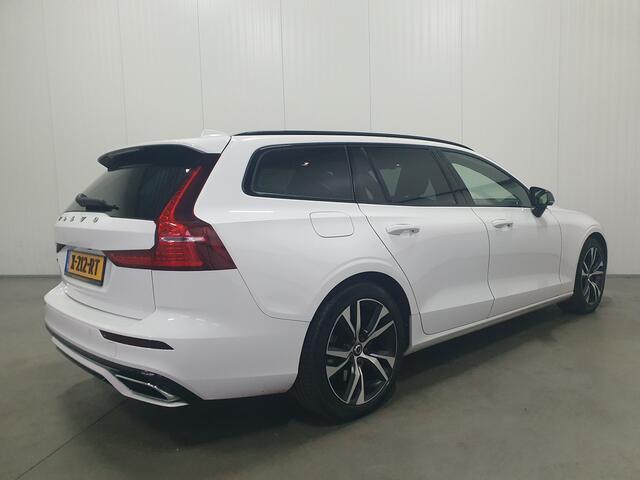 Volvo V60 2.0 T8 Twin Engine AWD 390Pk R-Design PANO/STOELVENT/HUDI/PDC/VOL