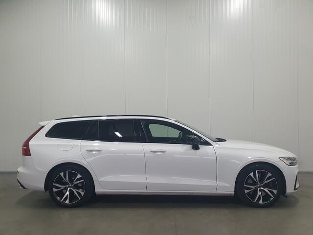 Volvo V60 2.0 T8 Twin Engine AWD 390Pk R-Design PANO/STOELVENT/HUDI/PDC/VOL