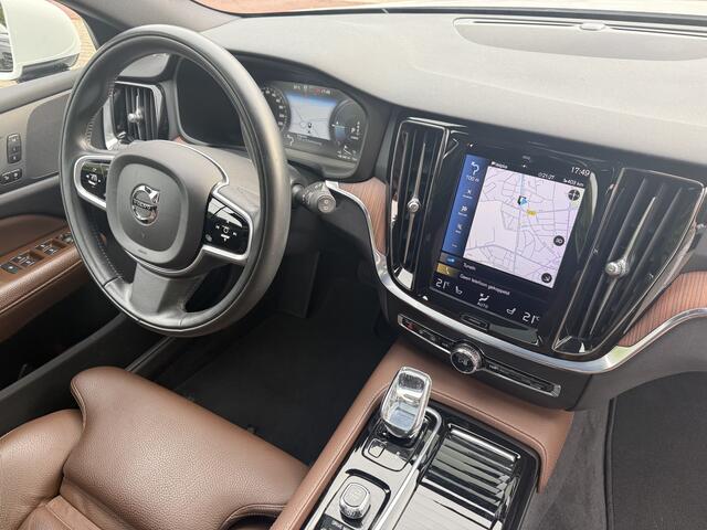 Volvo V60 T6 Recharge AWD Inscription, Pano | Trekhaak | Camera
