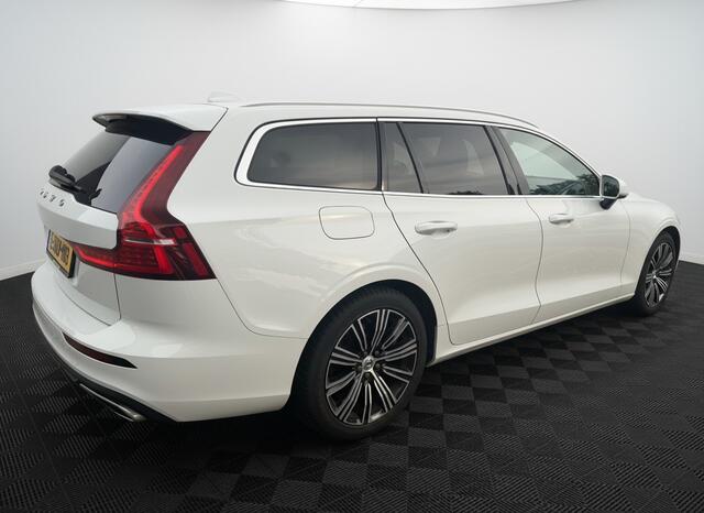 Volvo V60 T6 Recharge AWD Inscription, Pano | Trekhaak | Camera