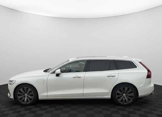 Volvo V60 T6 Recharge AWD Inscription, Pano | Trekhaak | Camera