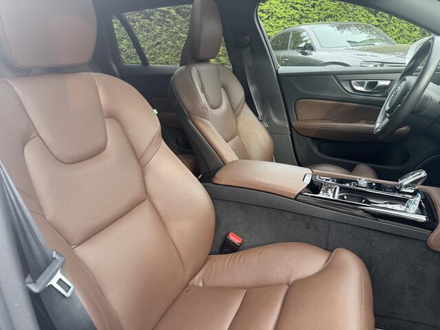 Volvo V60 T6 Recharge AWD Inscription, Pano | Trekhaak | Camera