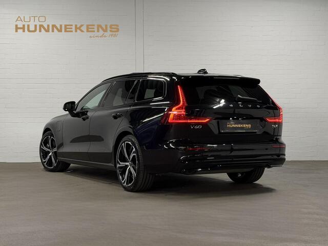 Volvo V60 2.0 T6 Plug-in hybrid AWD Plus Dark Open dak | Harman/Kardon | Adapt. cruise | 360 camera | Verwarmde voorruit | Stuur-/Stoelverwarming | Google | Keyless
