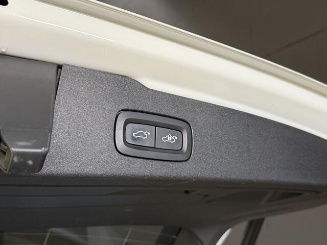 Volvo V60 2.0 T8 Twin Engine AWD Inscription | Panoramadak | 360 camera | Harman/Kardon | Adaptive cruise | Stoelverwarming
