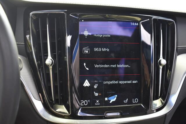 Volvo V60 2.0 B3 R-Design 1e Eigenaar | Schuifdak | Carplay Navigatie | Stoel & Stuurverwarming | 12 mnd BOVAG Garantie | Whatsapp 06-53188999