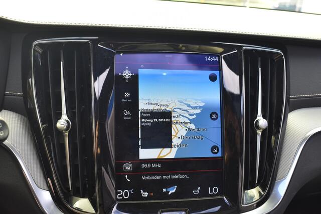 Volvo V60 2.0 B3 R-Design 1e Eigenaar | Schuifdak | Carplay Navigatie | Stoel & Stuurverwarming | 12 mnd BOVAG Garantie | Whatsapp 06-53188999