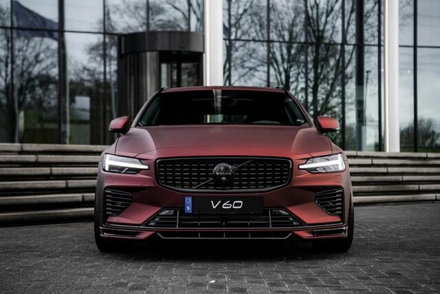 Volvo V60 2.0 T8 Hybrid AWD | Ultra Dark | Heico pakket | Polestar tuning | 21" | Bower Wilkins | Panodak | Leer | Incl BTW