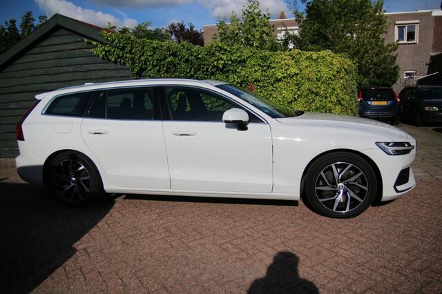 Volvo V60 2.0 T6 TE AWD MomPro