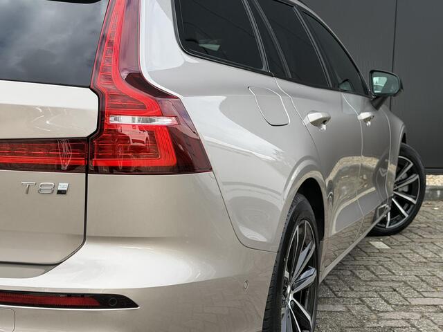 Volvo V60 2.0 T8 Plug-in hybrid AWD Plus Dark /head up display/ 360 camera /Panorama dak / trekhaak/ Harman & Kardon / Memory /