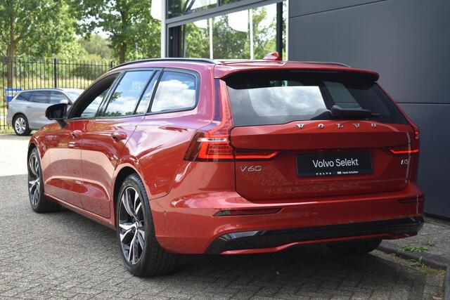 Volvo V60 2.0 B3 Plus Dark l Elektrisch verstelbare voorstoelen + geheugen l 360 graden camera l Harman & Kardon Premium audiosysteem l Trekhaak l Verwarmbare voorstoelen + stuur l Adaptieve cruise control + Pilot Assist l