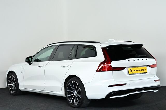 Volvo V60 2.0 T6 Plug-in hybrid AWD Plus Dark Navi / CarPlay / Leder / Memory / DAB / Trekhaak