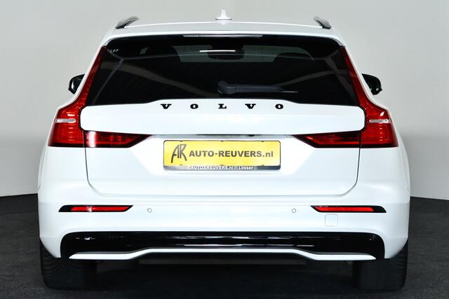 Volvo V60 2.0 T6 Plug-in hybrid AWD Plus Dark Navi / CarPlay / Leder / Memory / DAB / Trekhaak