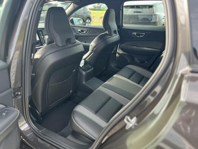 Volvo V60 T6 Plug-in hybrid AWD Plus Dark | Trekhaak | Apple Carplay | 360 Graden Camera | Harman / Kardon | Power Seats |