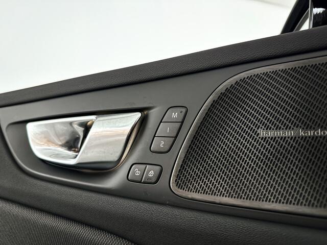 Volvo V60 T8 Plug-in hybrid AWD Plus Dark | SOH 100% | Panoramadak | 360° camera | Head-up display | Harman Kardon | Stoel- en stuurverwarming | Trekhaak