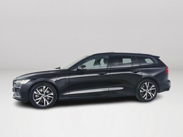 Volvo V60 T6 Plug-in hybrid AWD Plus Dark | Panoramadak | Parkeercamera | Stoel- en stuurverwarming | Trekhaak