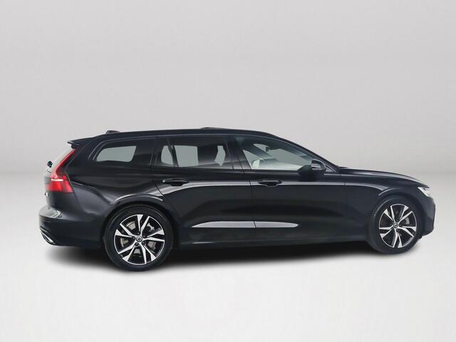 Volvo V60 T6 Plug-in hybrid AWD Plus Dark | Panoramadak | Parkeercamera | Stoel- en stuurverwarming | Trekhaak