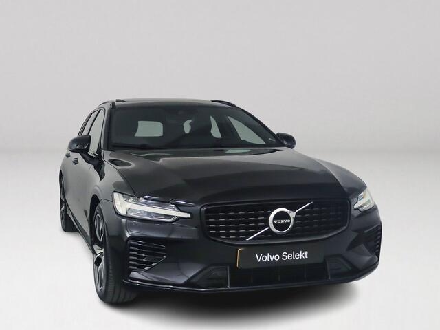 Volvo V60 T6 Plug-in hybrid AWD Plus Dark | Panoramadak | Parkeercamera | Stoel- en stuurverwarming | Trekhaak