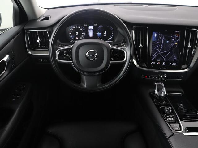 Volvo V60 2.0 T8 Recharge AWD Inscription | SOH 82% | Trekhaak | 360 camera | Leder | Stuur/stoelverwarming | Memory | Adaptive cruise | Full LED |