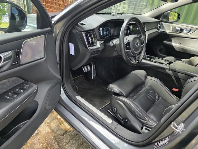 Volvo V60 2.0 T8 Twin Engine AWD R-Design