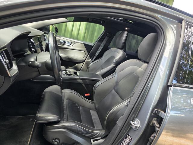 Volvo V60 2.0 T8 Twin Engine AWD R-Design