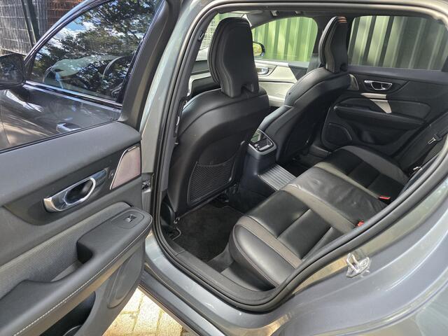 Volvo V60 2.0 T8 Twin Engine AWD R-Design