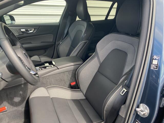Volvo V60 2.0 T8 Plug-in hybrid AWD Plus Dark / Trekhaak / 360 camera / Harman/Kardon / Panoramadak /