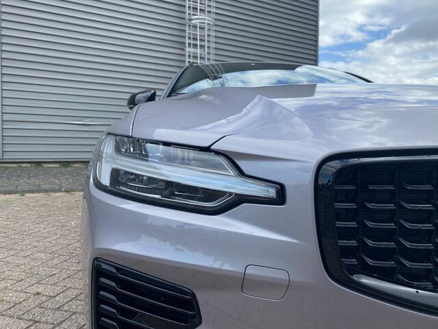 Volvo V60 2.0 T8 Plug-in hybrid AWD Plus Dark / Trekhaak / 360 camera / Harman/Kardon / Panoramadak /