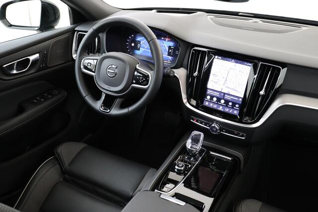 Volvo V60 T8 PLUG-IN HYBRID AWD PLUS DARK -PANO.DAK|HARMAN/KARDON|360°CAM|HEAD-UP DISP.|PRIVACY.GLAS|TREKHAAK|18"|SoH:100%