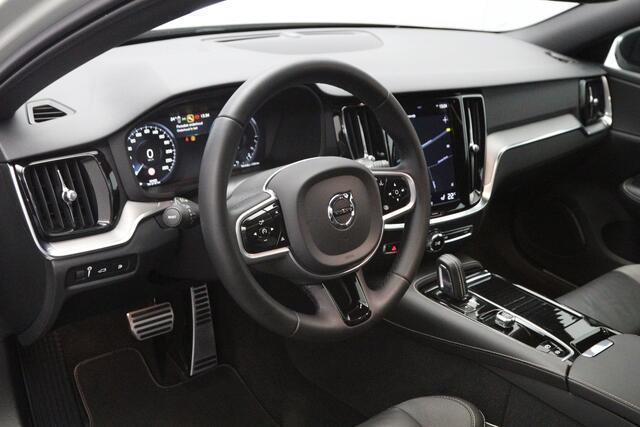 Volvo V60 2.0 T6 350 PK Recharge AWD R-Design PHEV, Panoramadak, 360 Camera, Memory
