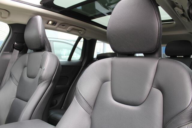 Volvo V60 2.0 B3 Inscription | Panoramadak | Trekhaak | Leder | BLIS | Navigatie