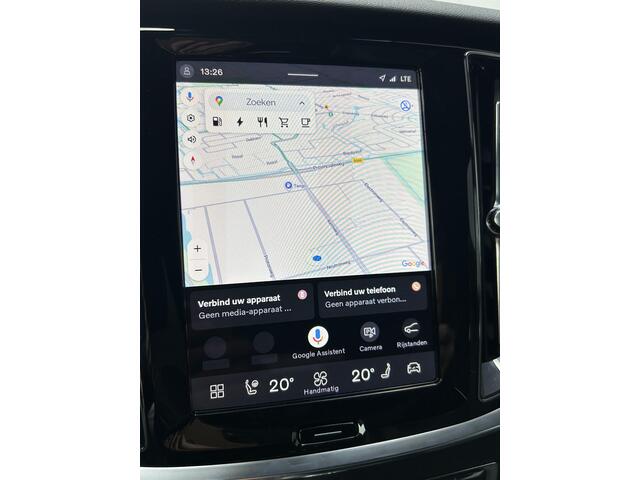 Volvo V60 2.0 T8 Plug-in hybrid AWD Plus Dark /head up display/ 360 camera /Panorama dak / trekhaak/ Harman & Kardon / Memory /