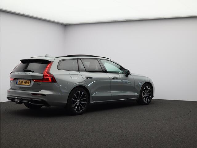 Volvo V60 2.0 T8 Plug-in hybrid AWD Plus Dark / Trekhaak / 360 Camera / Panoramadak / Head-Up Display / Harman Kardon / Elektrische Stoelen / Stoel+Stuurverwarming / BLIS /