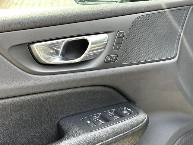 Volvo V60 2.0 T5 Inscription 250PK/CARPLAY/LEDER/BLISS/CAMERA
